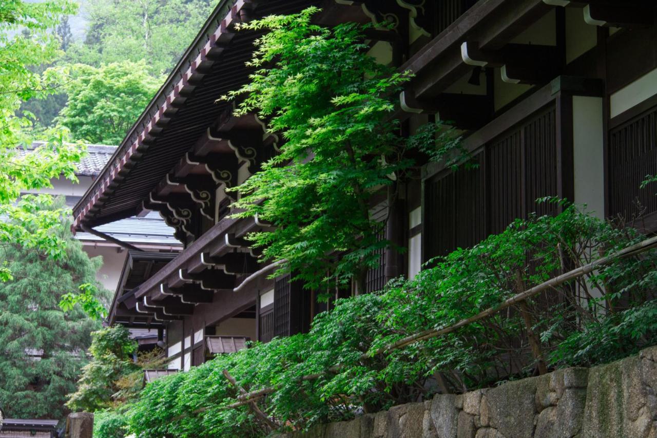 Отель Yumoto Choza Такаяма Экстерьер фото